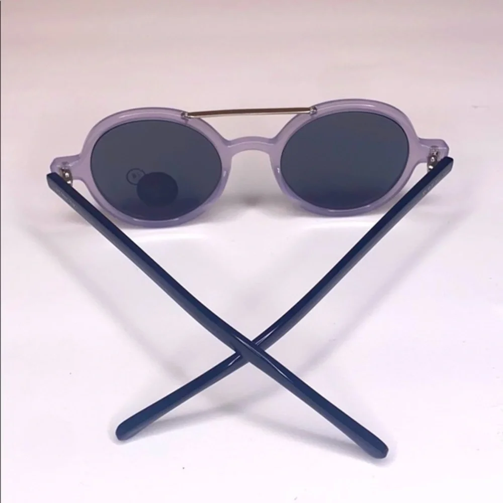 New KOMONO Vivien Violet / Black Sunglasses purple round